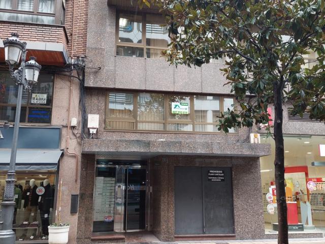 SE VENDE OFICINA EN PONFERRADA ZONA CENTRO