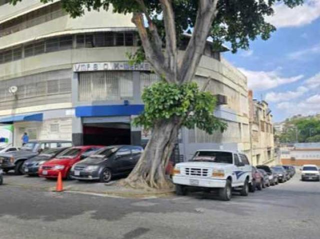 Se vende oficina/ local comercial en Quinta Crespo