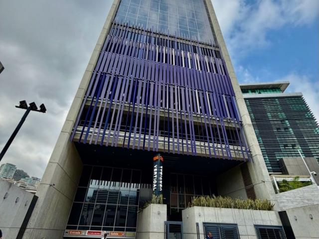 Se vende oficina 175m2 Las Mercedes