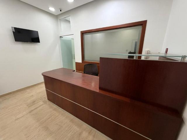 Se vende oficina 90m2.Los Palos Grandes