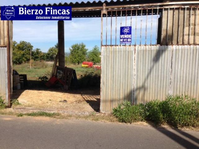 SE VENDE PARCELA EN COLUMBRIANOS PONFERRADA