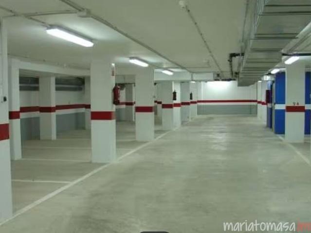 Se vende parcela de garaje con trastero en Leioa