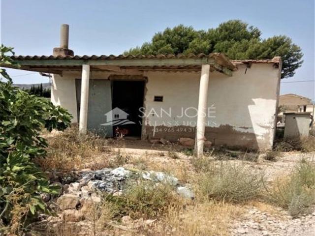 SE VENDE PARCELA DE 5685 METROS EN PRODUCIÓN DE UVA MOSCATEL