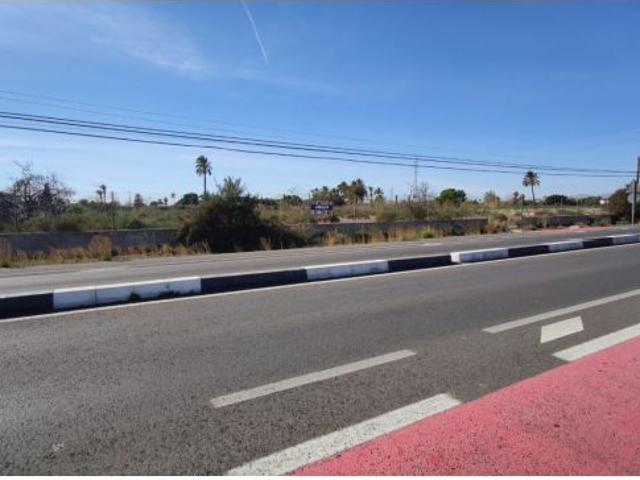 SE VENDE PARCELA DE 7.000 M2, FACHADA A LA CRTA DE SANTA POLA