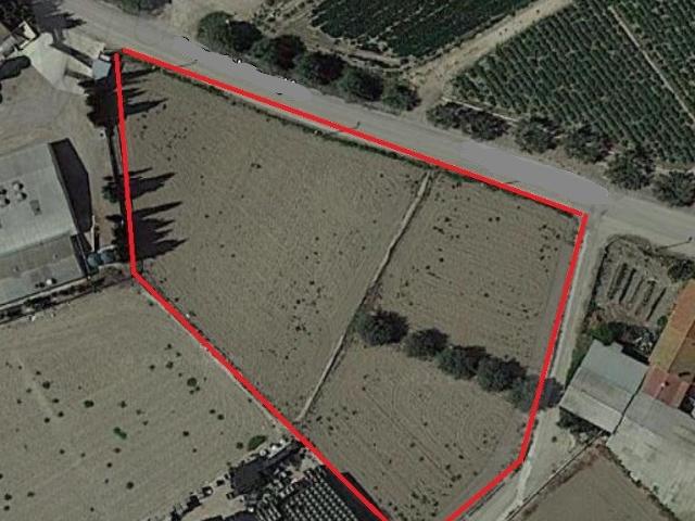 Se vende Parcela en Lorca Marchena