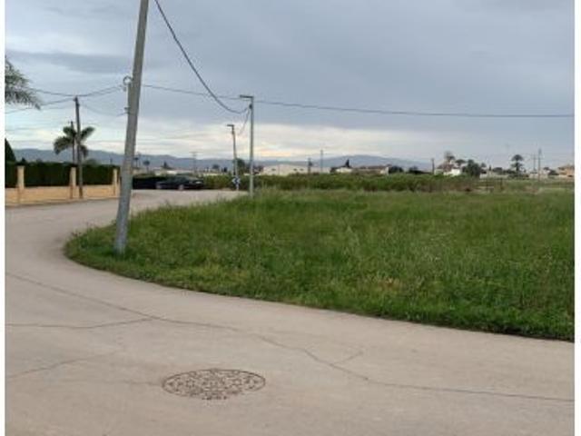 SE VENDE PARCELA EN SANTA CRUZ CON UNA TAULLA