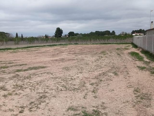 Se vende parcela rústica a un minuto de Albacete