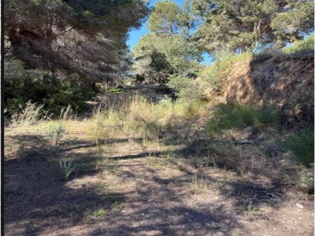Se vende parcela urbana muy cerca del mar a Benissa