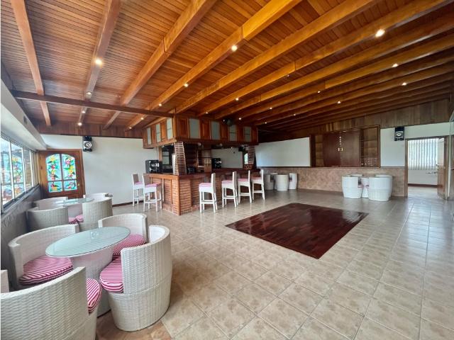 Se Vende PH 430m² 6h+s/6b+1s/2p El Cafetal