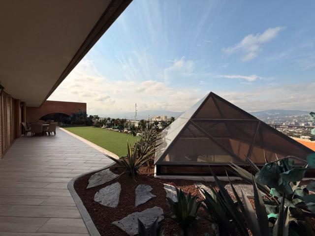 Se vende PH 1450m2 6H/8B/10P Altamira