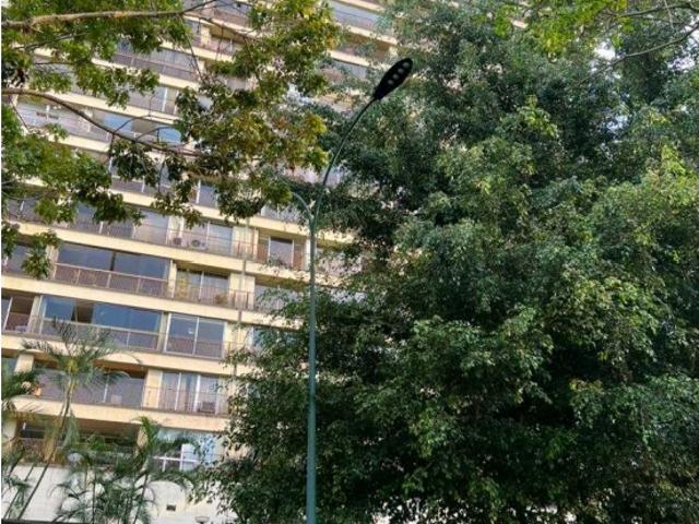 Se vende PH 276m2 5h /5b/ 2p Los Naranjos 7233