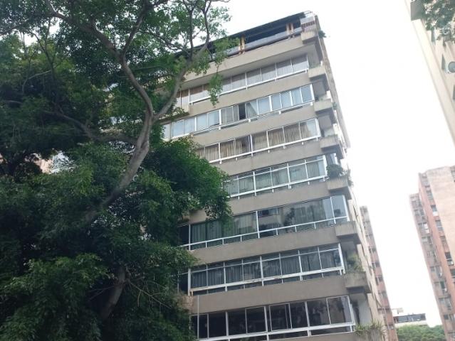 SE VENDE PH EN LA URBINA CALLE CERRADA