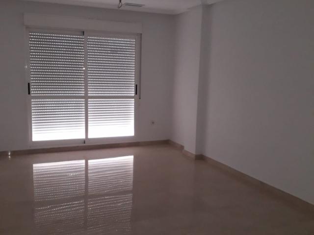 SE VENDE PISO NUEVO HA ESTRENAR ZONA SECTOR V