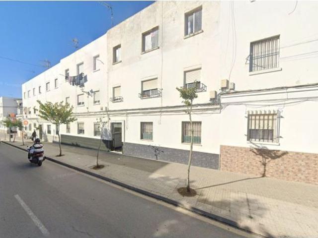 Se vende piso OKUPA en Barbate Cádiz