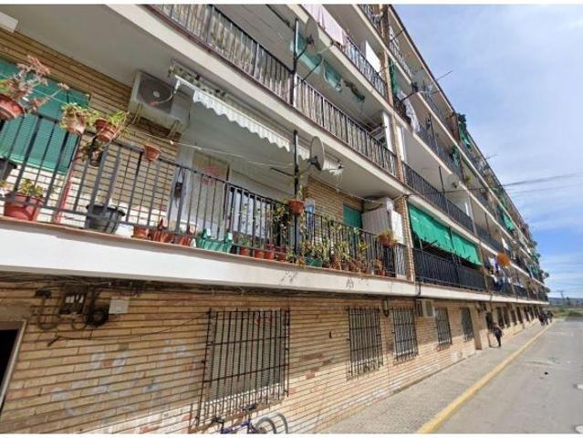 Se vende piso OKUPA en Beniel Murcia
