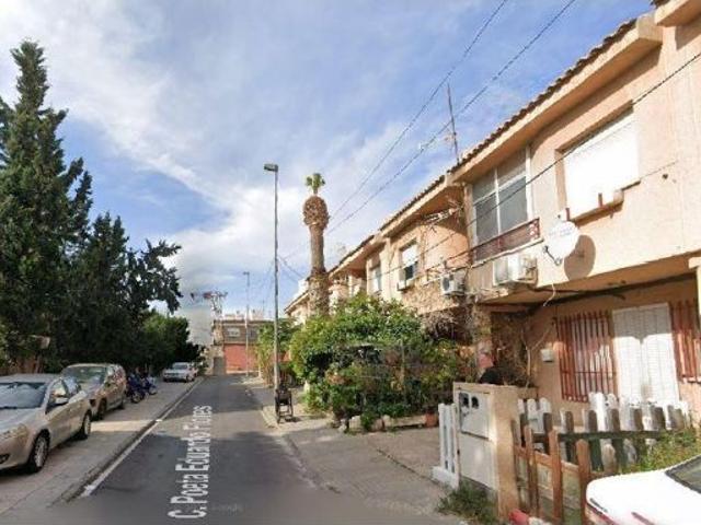 SE VENDE piso OKUPA en C Poeta Eduardo Flores de Murcia