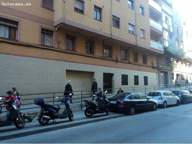 Se vende Piso OKUPADO en Calle CL MOSSEN CINTO VERDAGUER 30 Santa Coloma de Gramenet, Barcelona