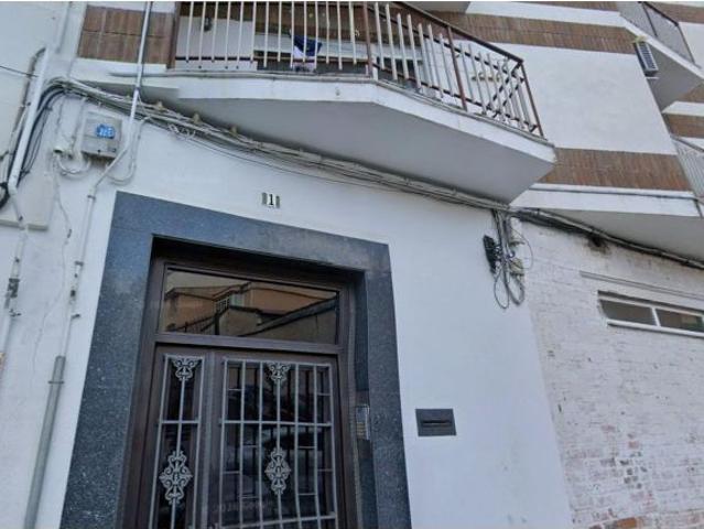 Se vende piso OKUPADO en Calle Azahar 1 de Navalmoral de la Mata, Cáceres