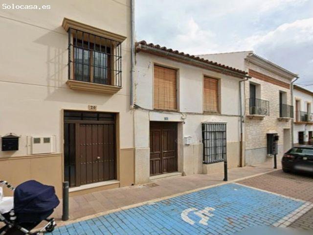 Se vende piso OKUPADO en Calle Enmedio 18 de Alameda, Málaga