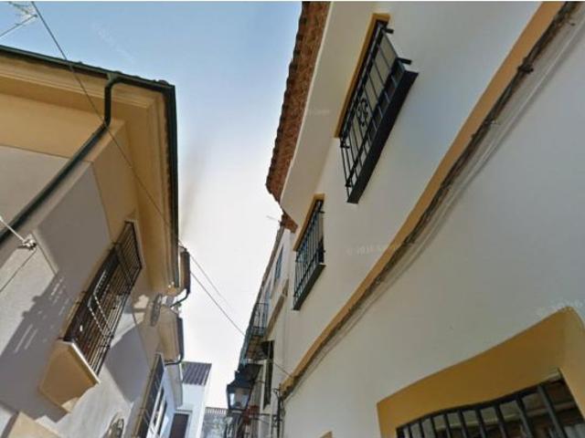 Se vende piso OKUPADO en Calle Madrid 1 Portal 4 Puente Genil, Córdoba