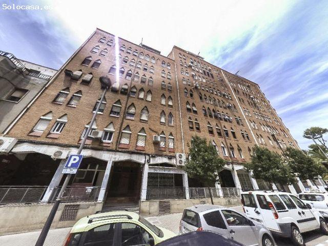 Se vende Piso OKUPADO en Alts Forns 87 Barcelona, Barcelona