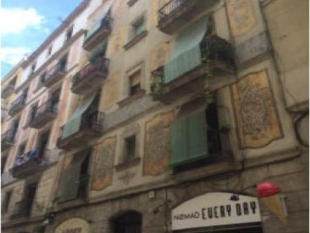 Se vende Piso OKUPADO en Joaquin Costa 26 Barcelona, Barcelona