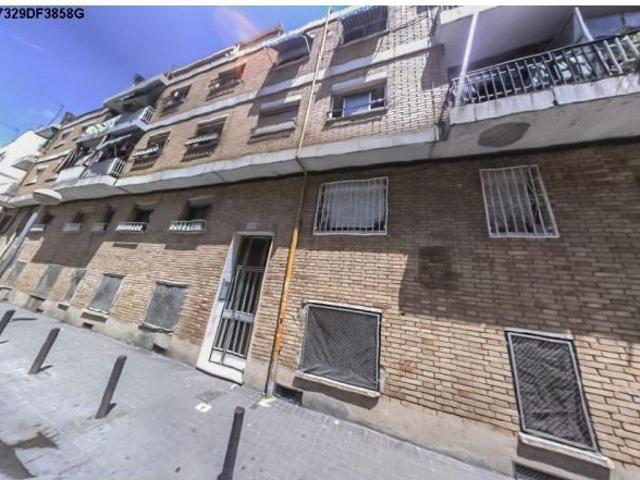 Se vende Piso OKUPADO en Orio 21 de Badalona, Barcelona