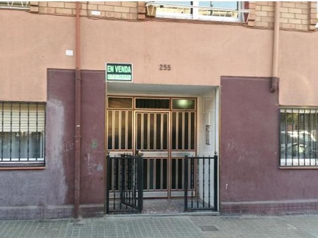 Se vende Piso OKUPADO en Marqués de Montroig 255 de Badalona, Barcelona