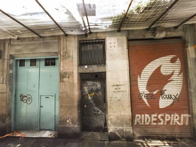 Se vende Piso OKUPADO en Salvador 18 Barcelona, Barcelona