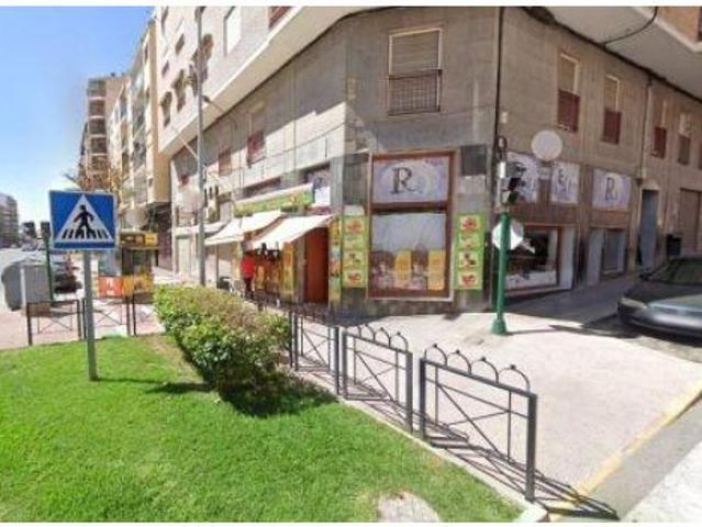 Se vende Piso OKUPADO en Sant Vicent Ferrer 15 Crevillent, Alicante/Alacant