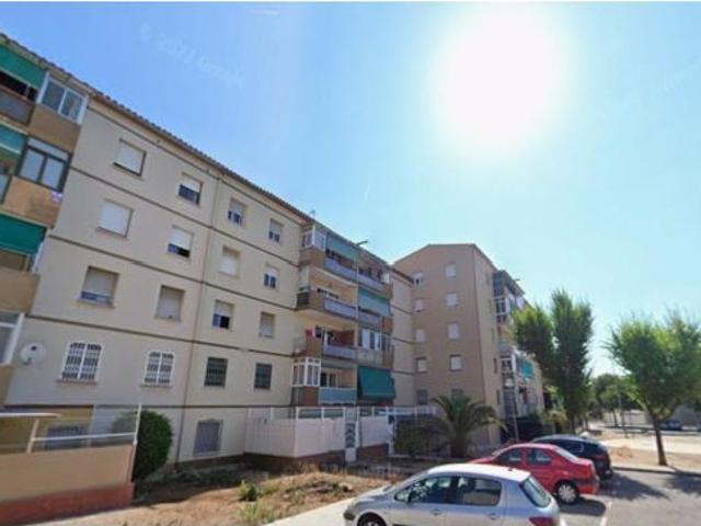 Se vende piso OKUPADO en Plaza Hispanitat 5 Viladecans, Barcelona