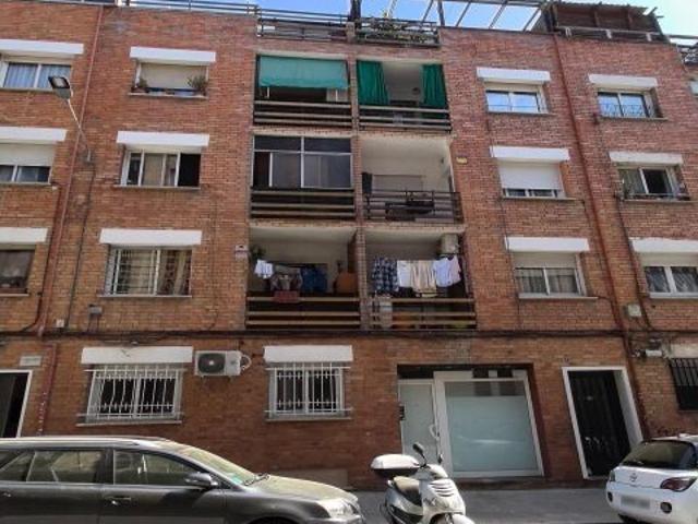Se vende Piso OKUPADO en Verge De Montserrat 8 Ripollet, Barcelona