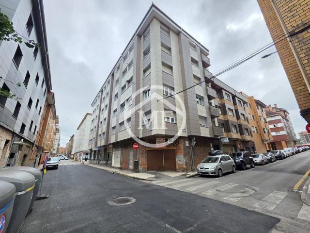 Se vende piso amplio con ascensor en Cerillero, La Calzada, Gijón