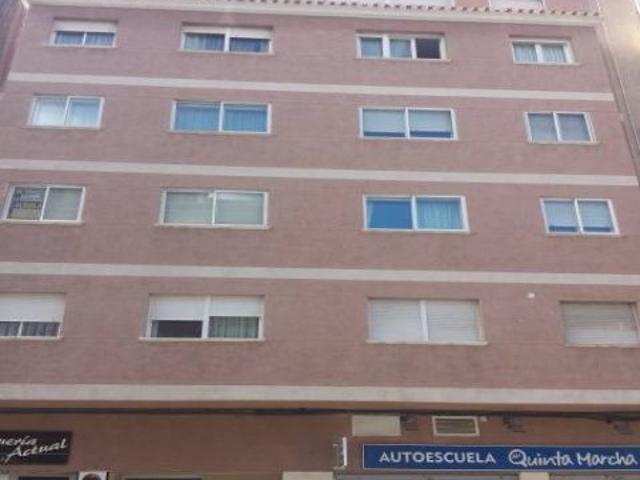 SE VENDE PISO, ASCENSOR, CERCA DE PLAZA DE TOROS