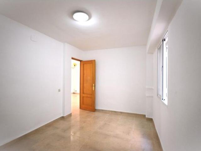 Se vende piso, bien comunicado en Son Rullan