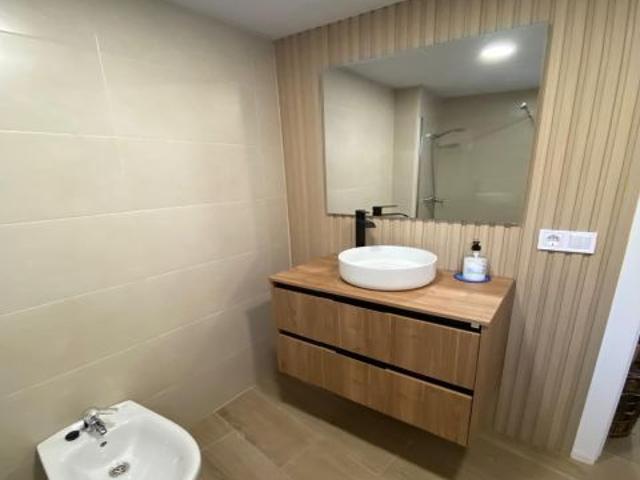 SE VENDE PISO CENTRO