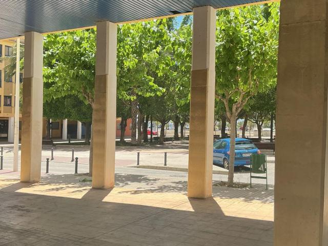 SE VENDE PISO CERCA DEL CENTRO COMERCIAL