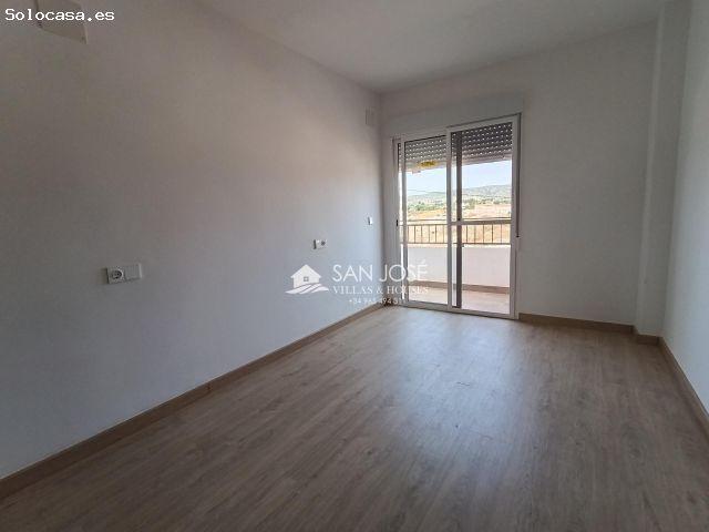 SE VENDE PISO COMPLETAMENTE REFORMADO Y CON ASCENSOR EN MONOVAR