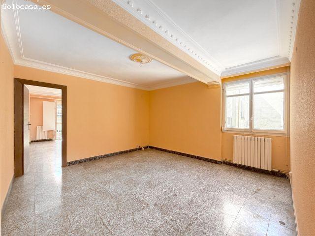 SE VENDE PISO DE CUATRO DORMITORIOS PARA REFORMAR JUNTO A AV. SAN JOSÉ ZARAGOZA
