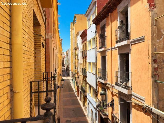 SE VENDE PISO DE DOS DORMITORIOS EN EL CASCO HISTÓRICO ZARAGOZA