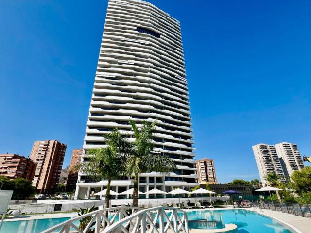 SE VENDE PISO DE LUJO EN BENIDORM