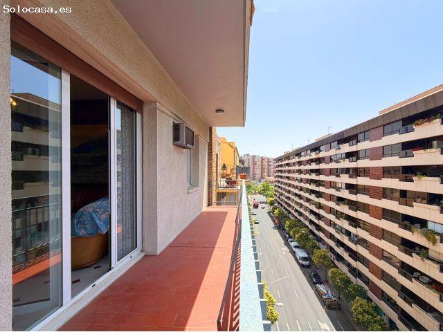 SE VENDE PISO DE TRES DORMITORIOS Y DOS BAÑOS EN FERNANDO EL CÁTOLICO ZONA UNIVERSIDAD ZARAGOZA