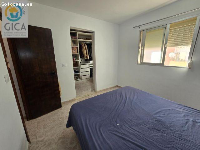 SE VENDE PISO DE TRES HABITACIONES EN EL CENTRO DE ALGECIRAS