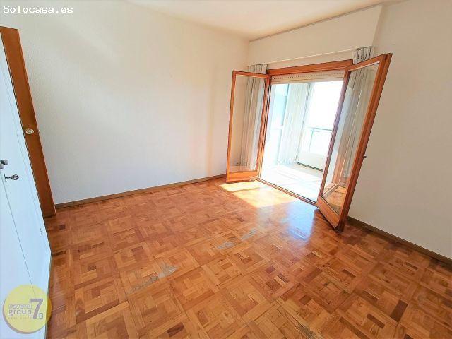 SE VENDE PISO DE 3 DORMITORIOS EN PRIMERA LINEA DE LEVANTE. WWW.SEVENDGROUP.COM