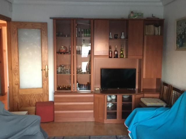 SE VENDE PISO EN BUEN ESTADO