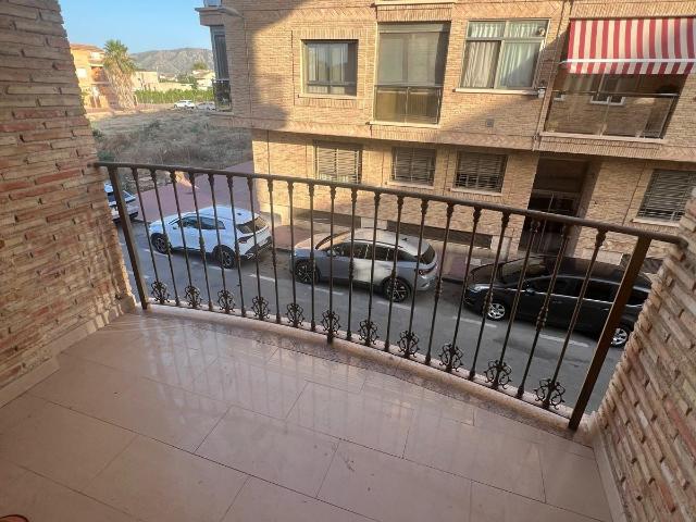 ¡SE VENDE PISO EN CASILLAS!
