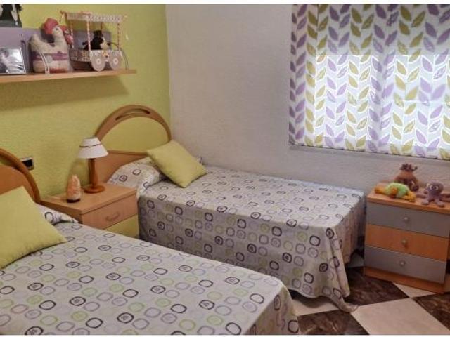SE VENDE PISO EN CARRUS PARA ENTRAR A VIVIR CON ASCENSOR!
