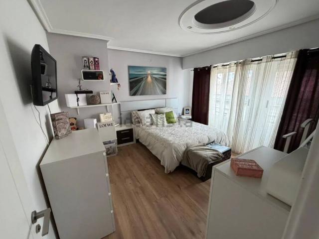 Se vende piso en el centro
