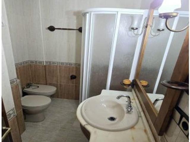 SE VENDE PISO EN POZOBLANCO