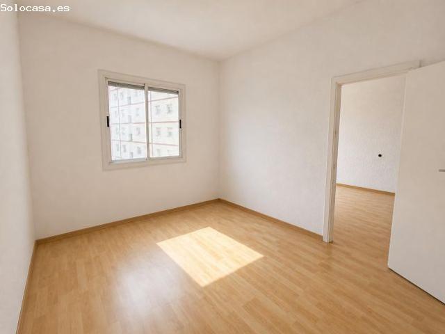 SE VENDE PISO EN SABADELL, ZONA CAN RULL